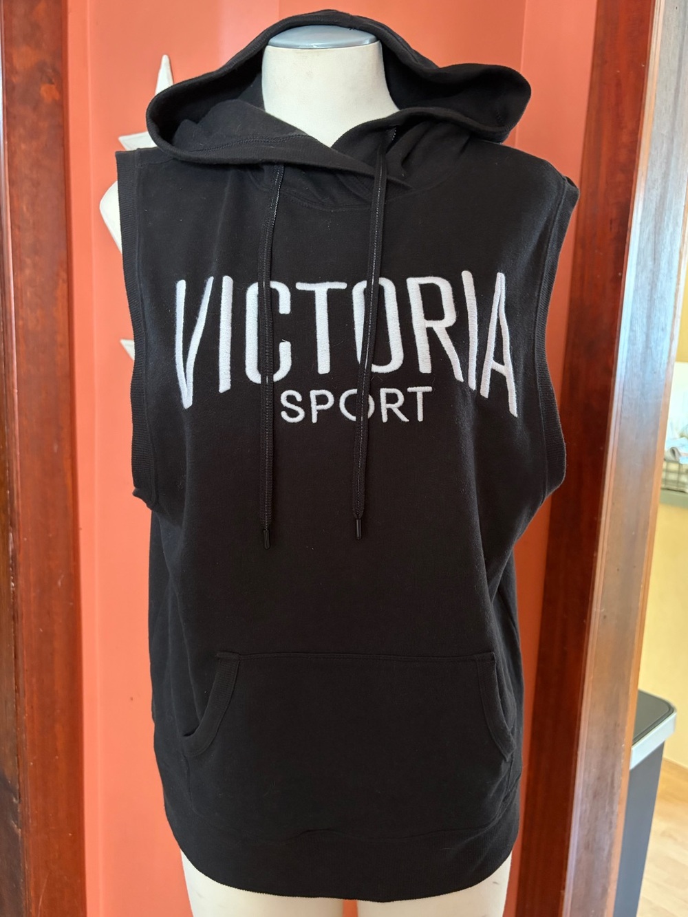NWOT-Victoria Sport Black muscle tank